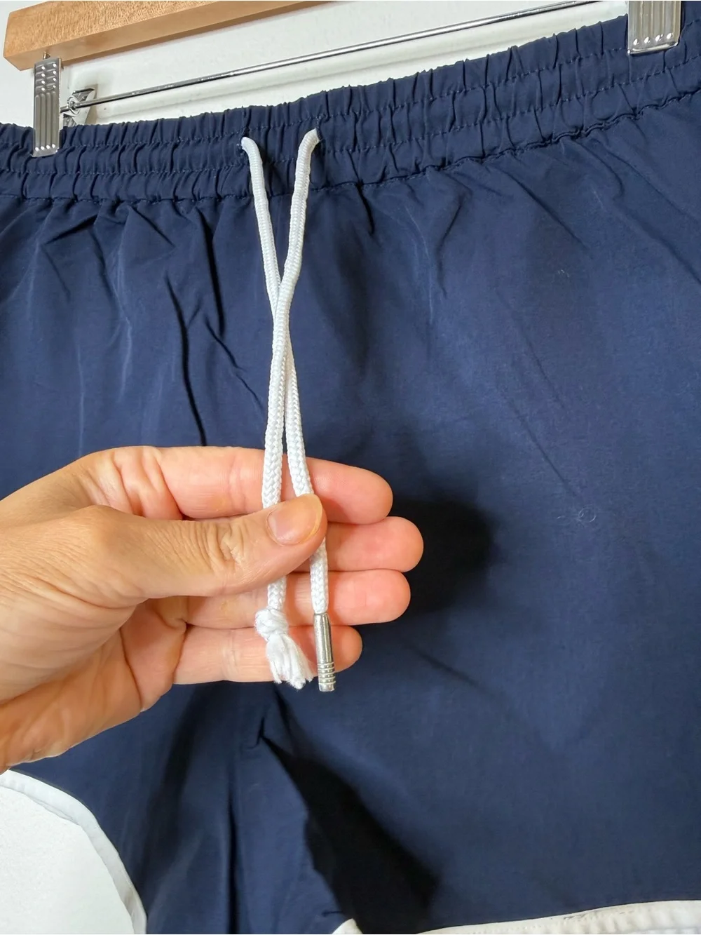 J Crew Retro Sporty Dolphin Mini Short size small in navy & white